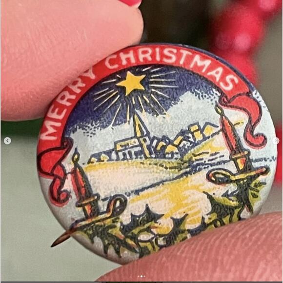 Vintage Merry Christmas Metal Tin Pinback Button Church Star Judson Press USA - Picture 2 of 3